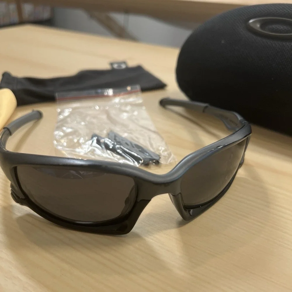 OAKLEY SPLIT JACKET Vintage Sunglasses Y2K With Case And Cover Gray Black